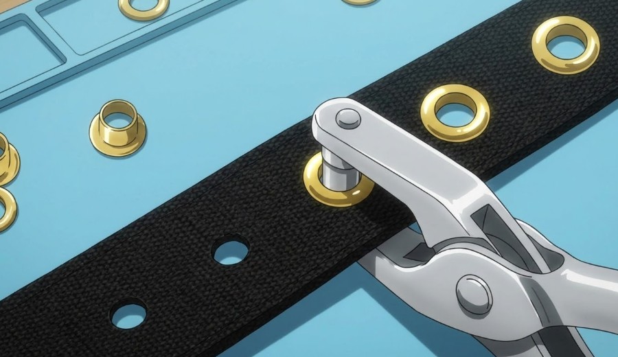 耐久性を高めるハトメパンチでの穴の補強と装飾方法